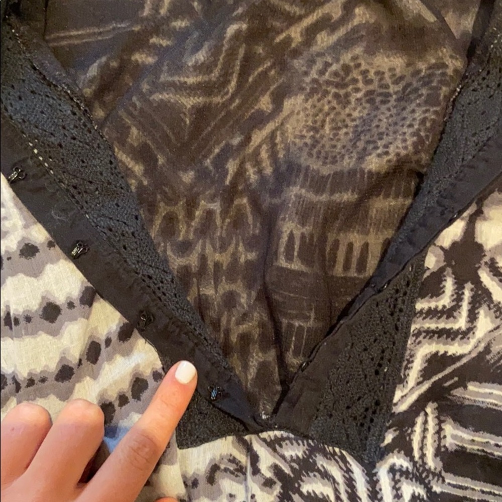 Patterned Romper - Picture 3 of 3